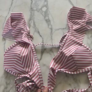 Cute ruffle, cross bathing suit never worn